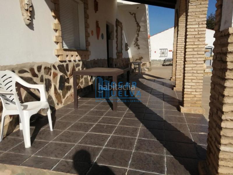 Foto 290bc7d3-0314-4b88-bfc6-f33d7708a0a5. Casa fantástico chalet independiente de 2 plantas en Aljaraque