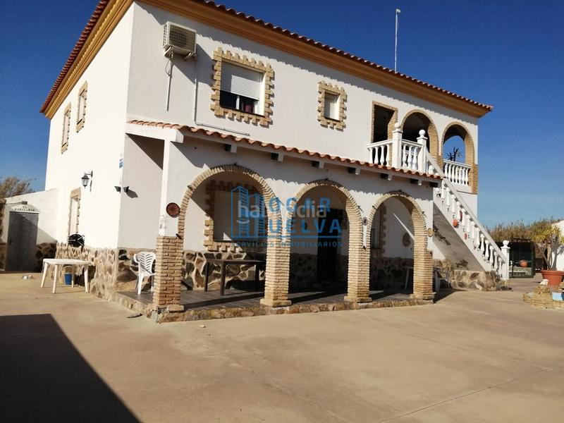 Foto 62b46360-88d7-4e76-b114-6d02b139bbf6. Casa fantástico chalet independiente de 2 plantas en Aljaraque