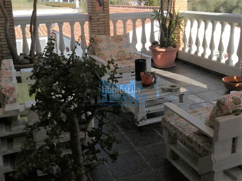 Foto dd77e9d6-edc3-45c8-b0cc-83ac0529f619. Casa fantástico chalet independiente de 2 plantas en Aljaraque