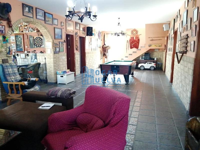 Foto e6a5f8c0-e5c7-41c0-9604-860381f2893d. Casa fantástico chalet independiente de 2 plantas en Aljaraque