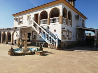 Maison à Núcleo Urbano. Fantástico chalet independiente de 2 plantas en aljaraque