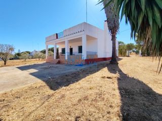Masía en Lucena del Puerto. Casa de campo en lucena
