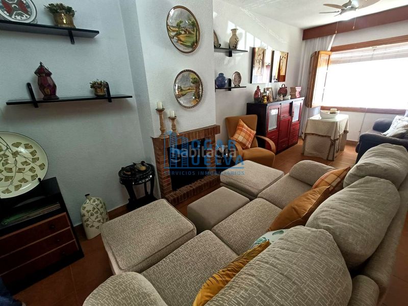 Foto e617e9e2-c006-44f5-9a21-e321ad9503f1. Casa adossada amb calefacció aparcament a Punta Umbría