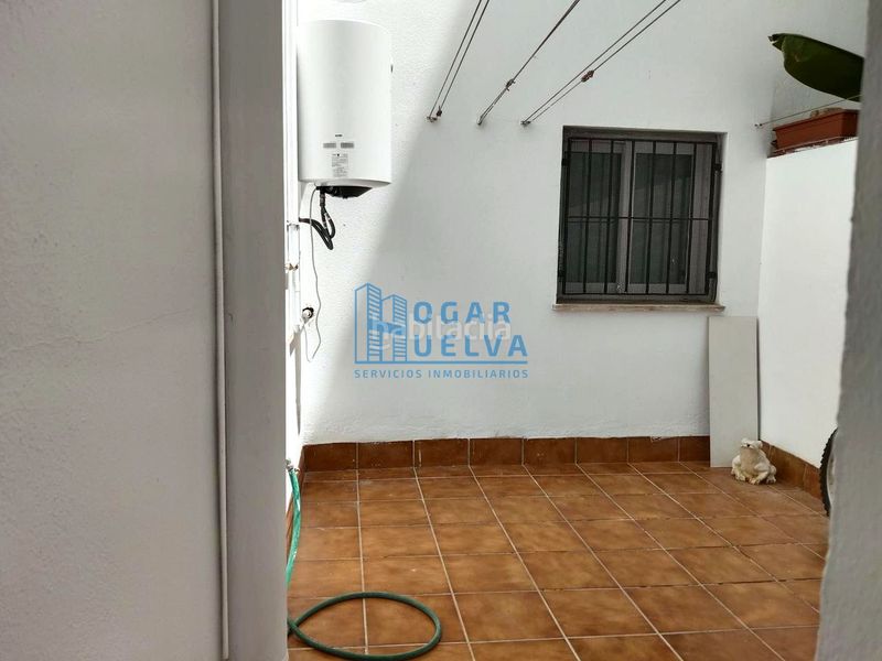 Foto b0604354-6a1c-4a8b-b73d-9123d2ea9e26. Planta baixa a Centro Huelva