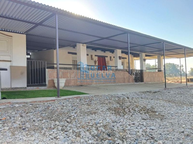 Foto 051d651e-30f9-4283-8559-71e768d45b22. Casa a Gibraleón