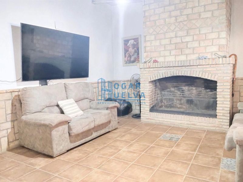 Foto 423686c0-cf04-4244-8606-52eaaf5e273f. Casa a Gibraleón