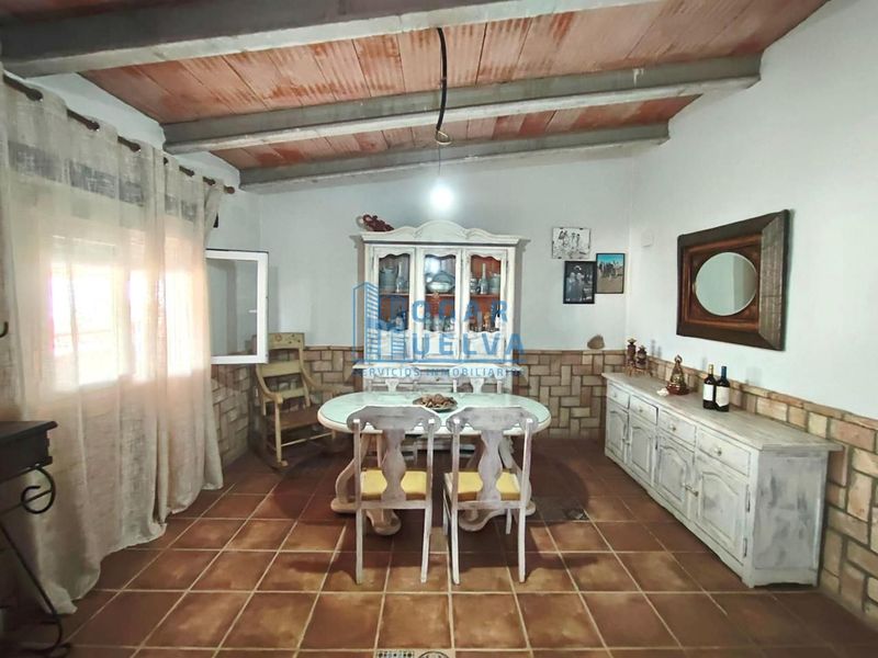 Foto 4e8cc439-2452-4895-84c8-b98d8fe17480. Casa a Gibraleón