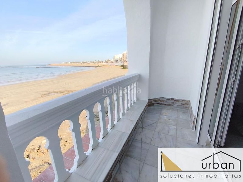 Foto 4ec3d6d3-ba21-4a68-ae8a-c21d29f1a0c8. Dúplex cielo y mar en Playa Cruz del Mar Chipiona