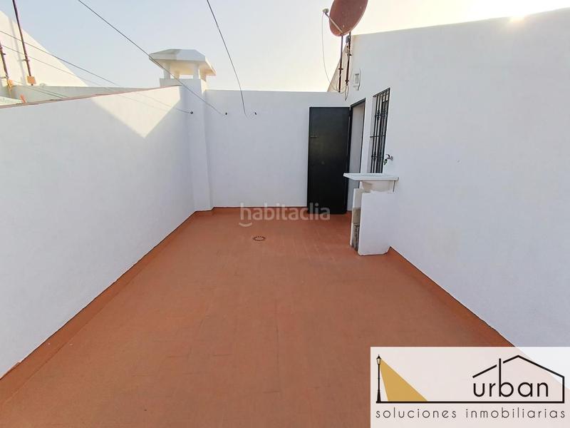 Foto 5ada9063-9029-45ac-b330-d943e83d0d17. Casa adosado zona polideportivo 3 dormitorios en Estación de Autobuses Chipiona