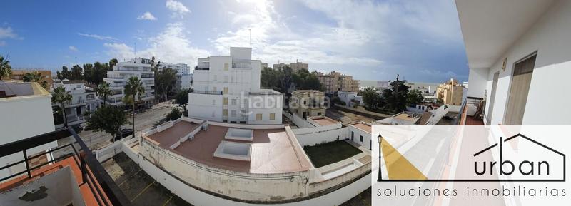 Foto 985d4507-eefd-48da-a258-d1728008abfa. Piso ático, vistas al mar con aparcamiento en Playa de la Regla Chipiona