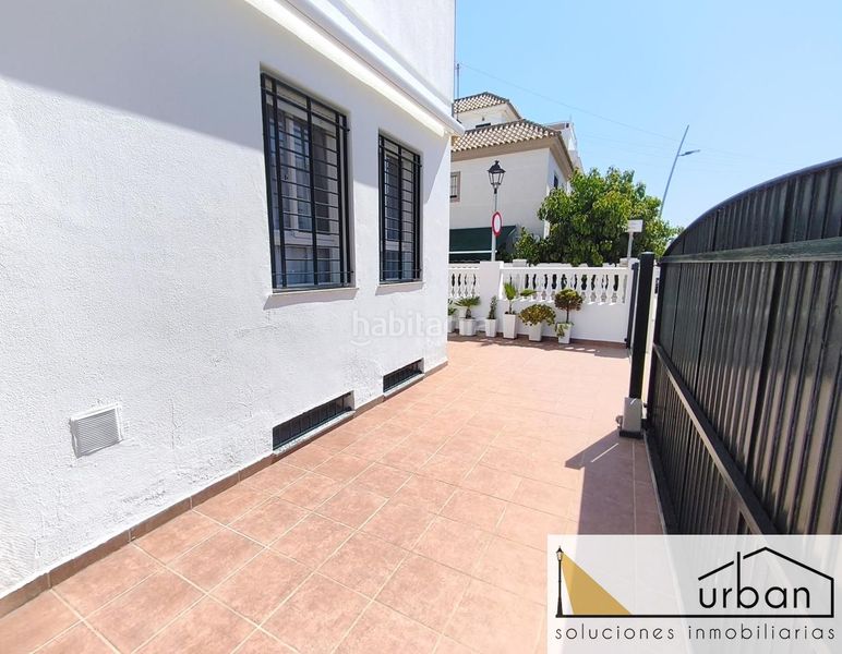 Foto 9d8ca42e-9937-4763-a9ba-02fca637f5e6. Casa amb aparcament a Puerto Deportivo Chipiona