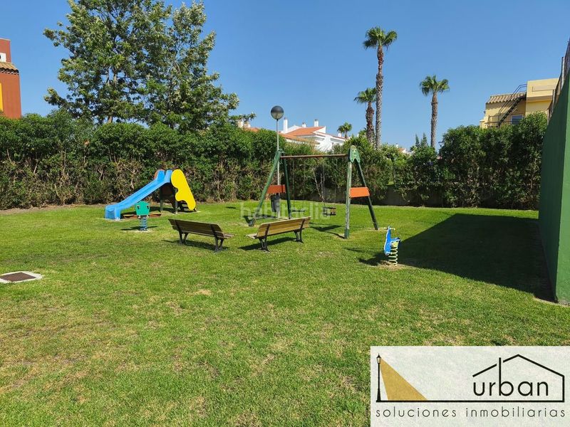 Foto 6287f198-d156-4a32-ac7a-a0b57ec1d4d5. Planta baixa amb aparcament piscina a Costa Ballena - Largo norte Rota