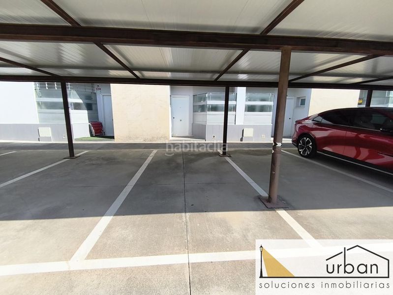 Foto a18b7918-9996-40a4-b437-c1ea5d9868ce. Planta baixa amb aparcament piscina a Costa Ballena - Largo norte Rota