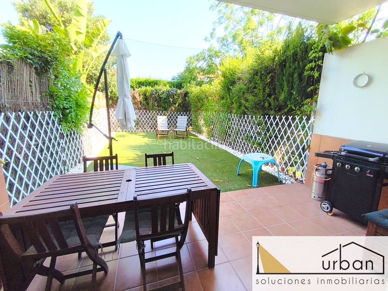 Foto a9538a1b-d88e-4641-b9a1-6e217925bdbe. Planta baixa amb aparcament piscina a Costa Ballena - Largo norte Rota