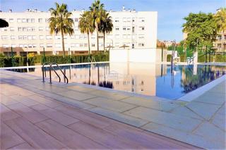 Lloguer Pis a Sector Sur. Alquiler amueblado con 4 habitaciones, terraza, garaje y piscina