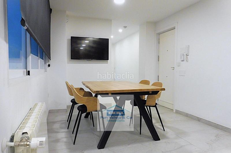 Foto fc389c2c-f28d-4f4c-bcd3-5fbc1f5bf982. Piso fantástico piso totalmente reformado en pleno Centro. en Córdoba