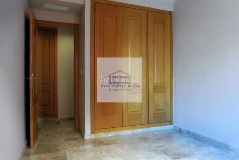 Foto 827e9664-7cd2-4b6a-858e-f5c9a99d9fa9. Location appartement avec chauffage parking piscine dans Córdoba