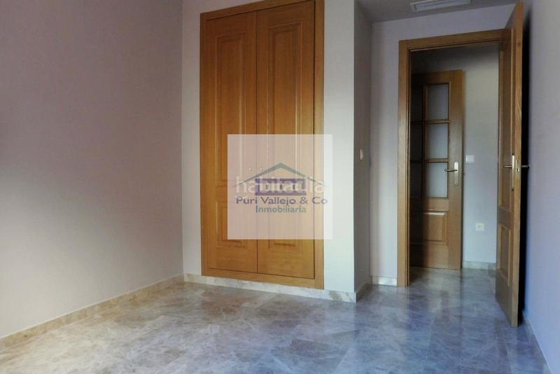 Foto e632f5e9-23e7-4014-8d37-6f92e6c4ccc1. Location appartement avec chauffage parking piscine dans Córdoba