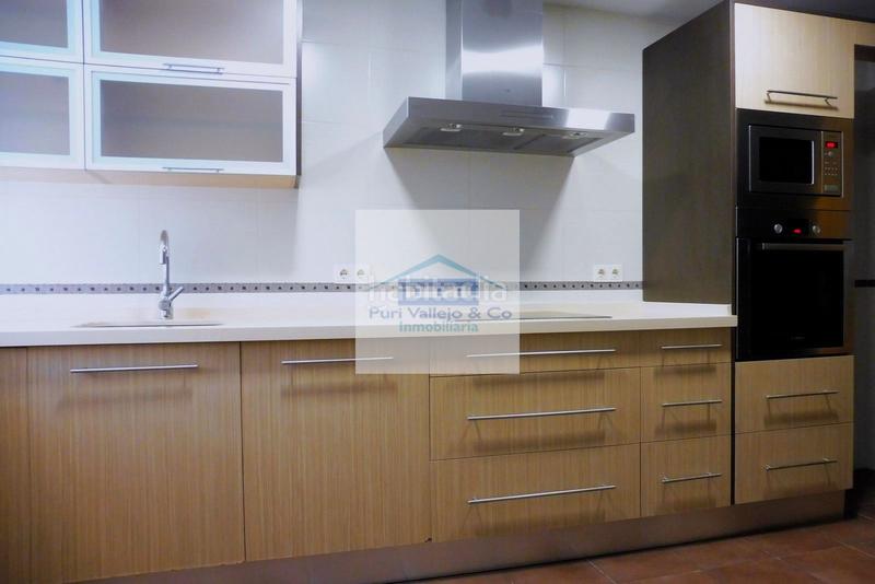 Foto ef92e4f0-3f19-4d0f-b4b7-d06fefd39e52. Location appartement avec chauffage parking piscine dans Córdoba