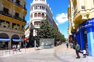 Pis a Centro. Oportunidad de compra  en calle principal zona centro.