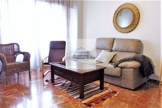 Affitto Appartamento in Centro. Piso reformado en zona centro.