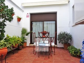 Casa adossada a Poniente-Norte - Miralbaida - Parque Azahara. Casa de reciente construcción en avda. arruzaffilla.