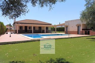 Chalet à Carlota (La). Espléndido chalet independiente en el rinconcillo.