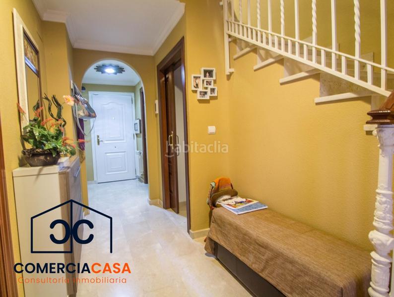 Foto d57e79df-30df-4de4-8221-67a679db703f. Casa a schiera con riscaldamento parcheggio in Avda. De los Ogíjares Armilla