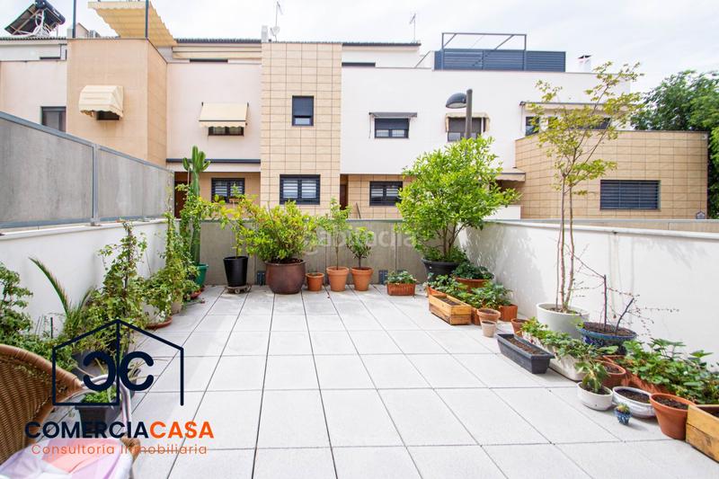 Foto b464d8ff-ee82-4e56-ae52-bb2471611af9. Appartamento con riscaldamento parcheggio piscina in Armilla