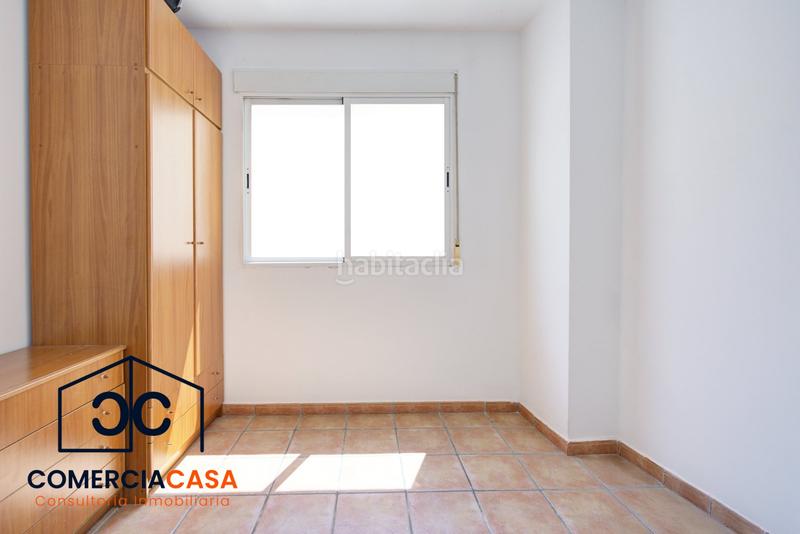 Foto b6acbd9e-fffb-45db-b890-c9f13a3e9073. Piso oportunidad junto al metro! buscas una inversión con alta rentabilidad o tu primera vivienda? este piso luminoso en 1 p en Armilla