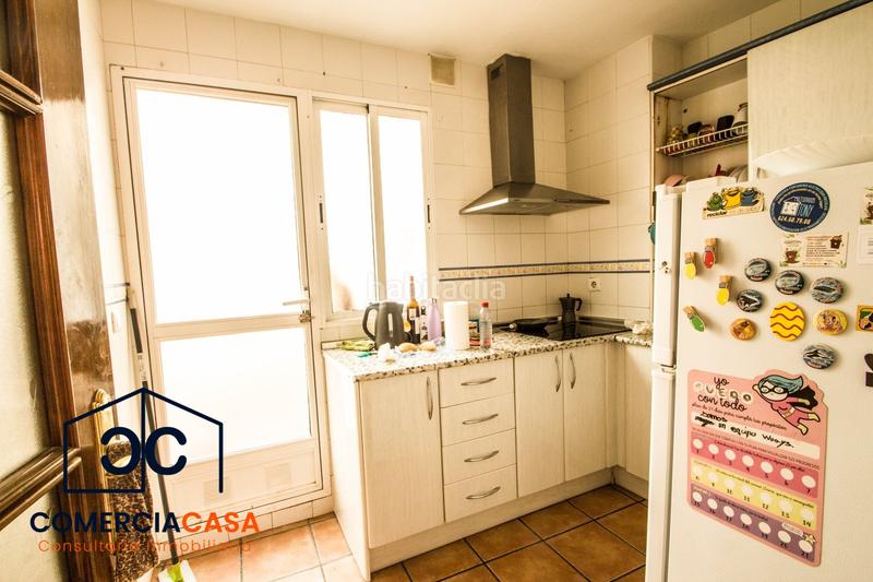 Foto 17310b06-47ad-4475-8993-ffb2ef9acf22. Piso actualmente alquilado!!  piso con terraza junto al metro ubicación, luz y terraza en una sola vivienda! este piso en en Armilla