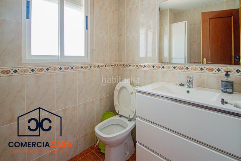 Foto f8ed8e36-ce7a-4dd3-82af-060de49e9140. Casa adossada amb aparcament a San Cayetano Churriana de la Vega