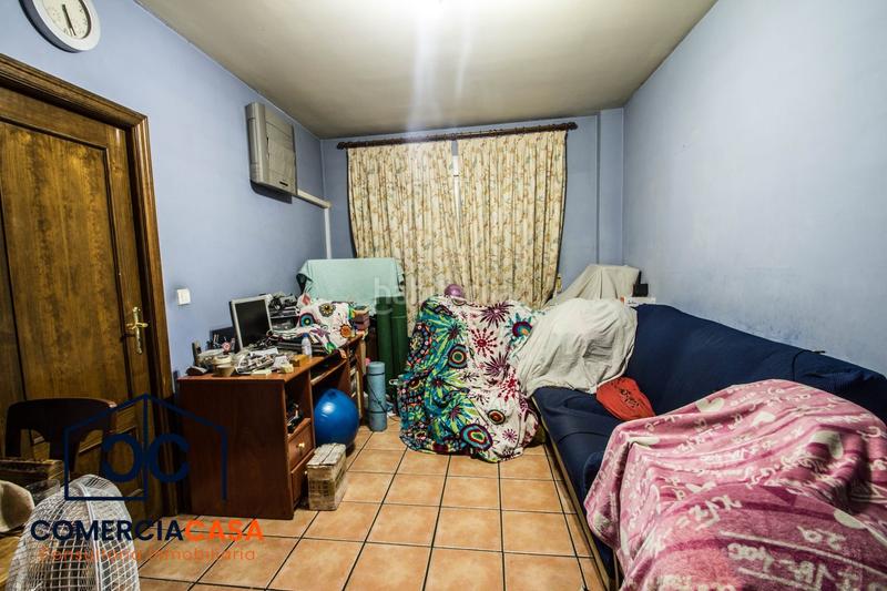 Foto 8e86bf58-9c4a-42a9-ad1c-8af561a4fb5d. Piso actualmente alquilado!!  piso con terraza privada , junto al metro ideal para singles, parejas o inversores. este aco en Armilla