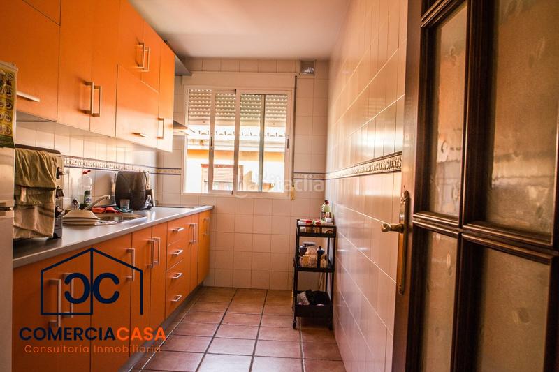 Foto 726f856b-ce9a-4a3c-aba2-78861fab2145. Piso actualmente alquilado!!  piso con terraza , a un paso del metro este piso es una opción perfecta tanto para vivir co en Armilla