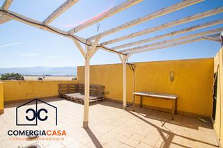 Dúplex a Residencial Triana - Barrio Alto. Moderno dúplex en las gabias  terraza con vistas únicas a sierra