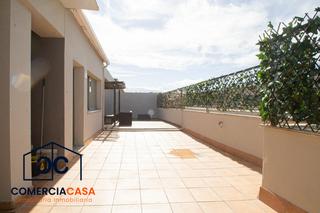 Dúplex a Poniente. Exclusivo dúplex en pleno centro de armilla con terraza privada