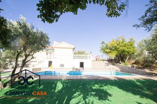 Chalet à Moraleda de Zafayona. Chalet independiente en moraleda de zafayonase vende espectacula