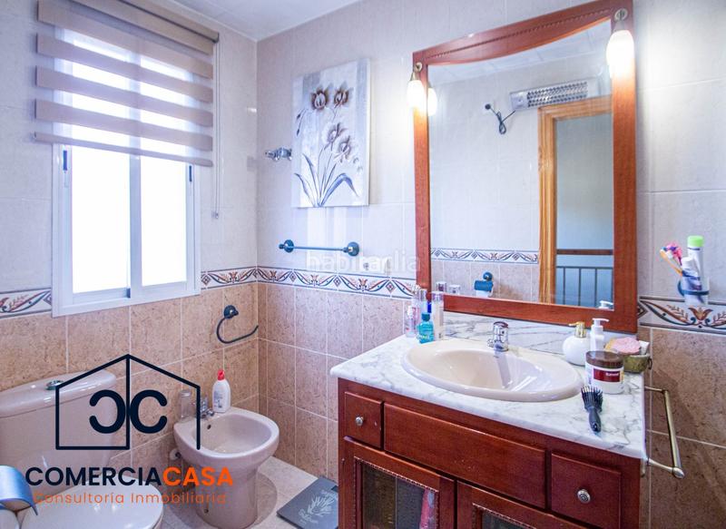 Foto a98ab7e3-c081-4e97-9a8b-aac3a6a921fd. Casa a schiera con parcheggio in Residencial Triana - Barrio Alto Gabias (Las)
