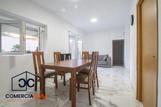 Etagenwohnung in San Francisco - El Chorrillo. Oportunidad en las gabias! bajo reformado con gran patio estrena