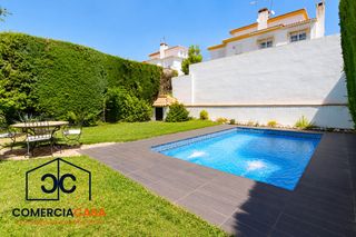 Doppelhaus in Peligros. Exclusivo pareado en urbanización monte luz descubre este encant