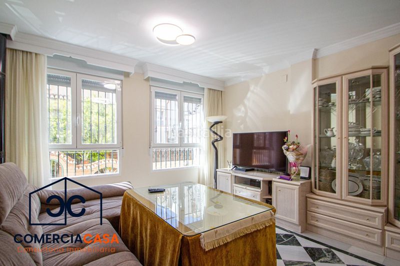 Foto c79b1d2d-1a2a-4026-a7c0-cbdb2a29e468. Casa adossada amb calefacció aparcament a Cájar