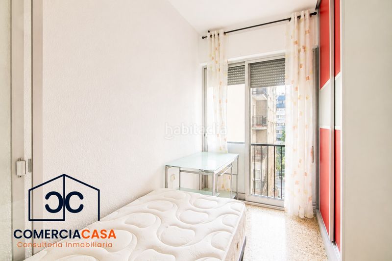 Foto e7aadd81-8bb9-45f8-9080-531d5c6bc048. Pis amb calefacció a Pajaritos Granada