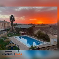 Casa adossada a Atarfe. Casa adosada en urbanización con piscina en purchilse vende fant