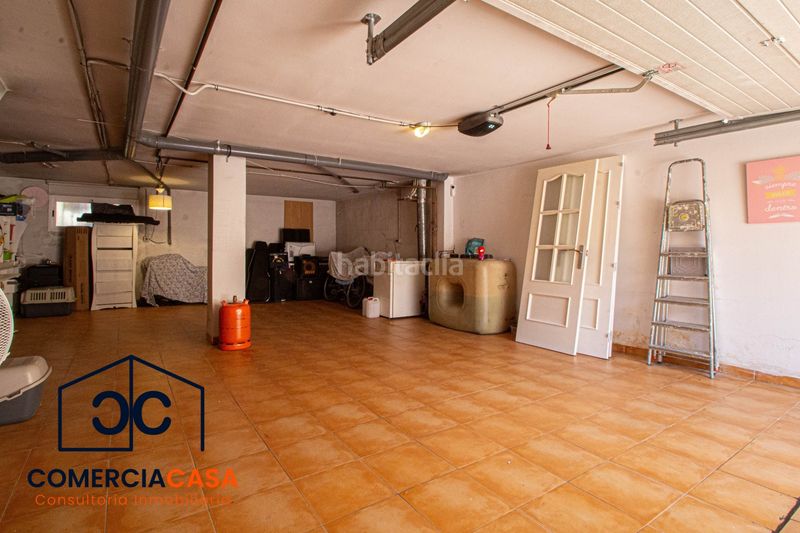Foto f9d8d0d0-6b32-449c-8edb-0bada9a4daed. Casa adossada amb calefacció aparcament piscina a Atarfe