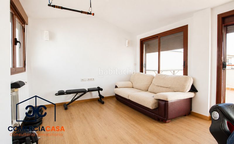 Foto 547f873d-2a07-41ec-9cd6-0c12dd743650. Casa adossada amb calefacció aparcament a San Miguel Armilla
