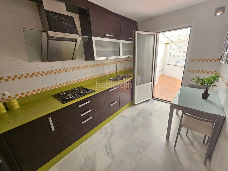 Foto 6caeac3f-423e-4d79-b397-5d4549da627b. Casa adossada amb aparcament piscina a Aguadulce Norte Roquetas de Mar