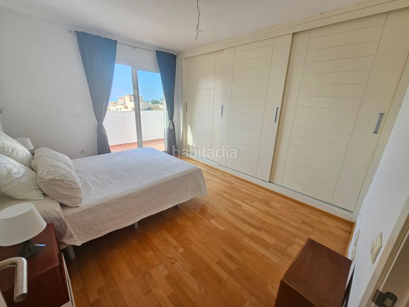 Foto 7ab0147c-fdce-4094-bcee-ce045a6237ea. Casa adossada amb aparcament piscina a Aguadulce Norte Roquetas de Mar