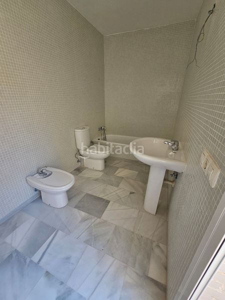 Foto b49392ee-f28f-4d81-800e-2b364c09020e. Casa adossada amb aparcament piscina a Aguadulce Norte Roquetas de Mar