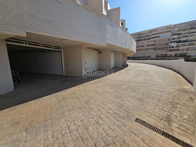 Foto e2f72bcf-5bd5-42a9-bec5-8bb2a0b2752a. Casa adossada amb aparcament piscina a Aguadulce Norte Roquetas de Mar