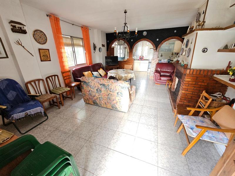 Foto 05e601ff-805c-4446-b7a1-08116ad056ae. Xalet amb aparcament piscina a Padul